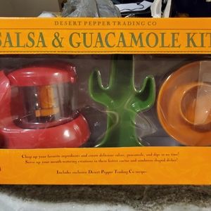 New! Cinco De Mayo Salsa & Guacamole Kit